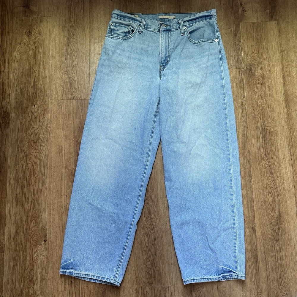 Levi's Women's Baggy Dad Jean Light Wash 28 x 30